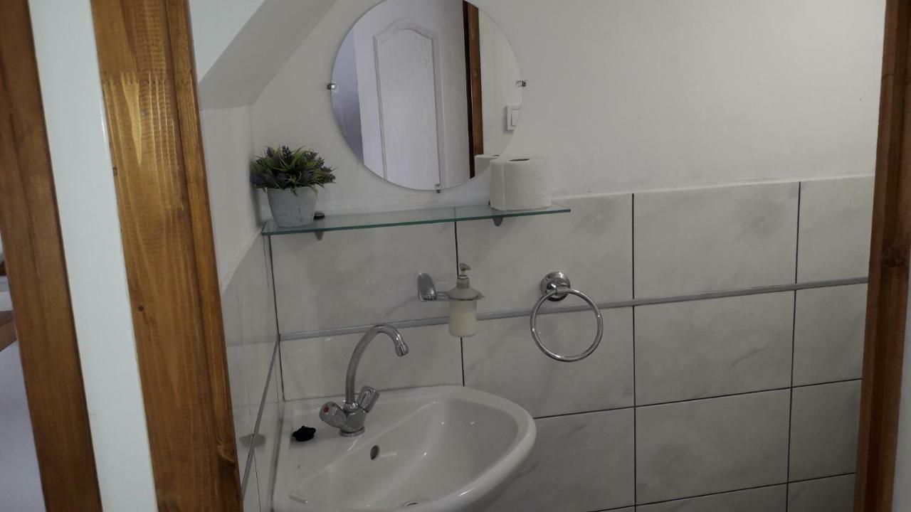 Hangulat Vendeghaz Apartmanok Orosháza المظهر الخارجي الصورة