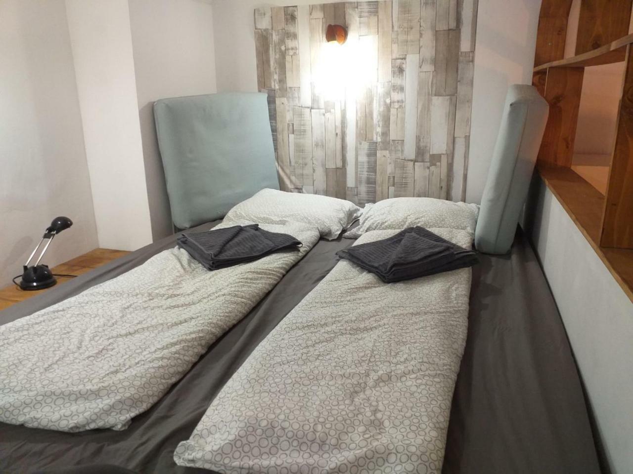 Hangulat Vendeghaz Apartmanok Orosháza المظهر الخارجي الصورة